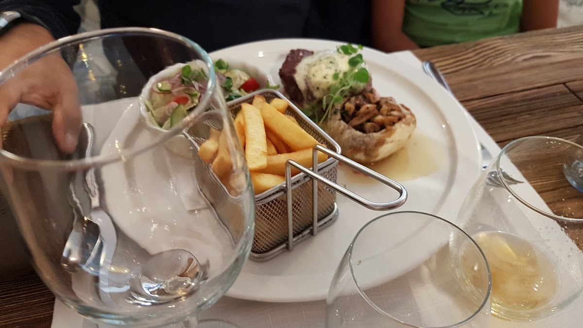 Restauracja Kredens-8